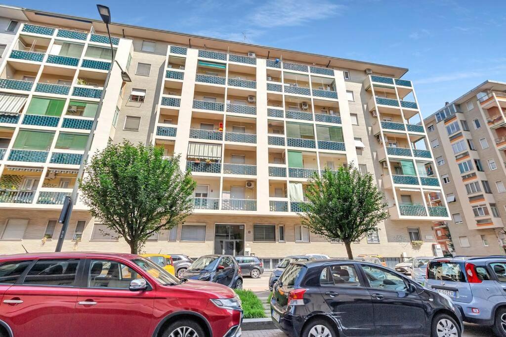 Apartament Alessia'S Flat - Caroli Mediolan Zewnętrze zdjęcie