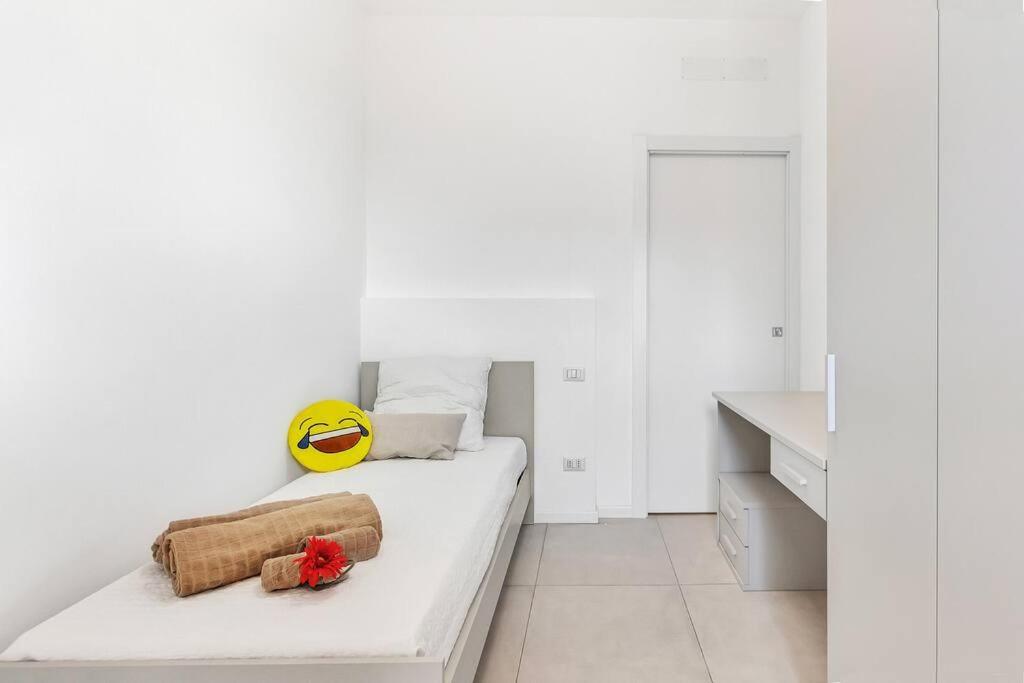 Apartament Alessia'S Flat - Caroli Mediolan Zewnętrze zdjęcie